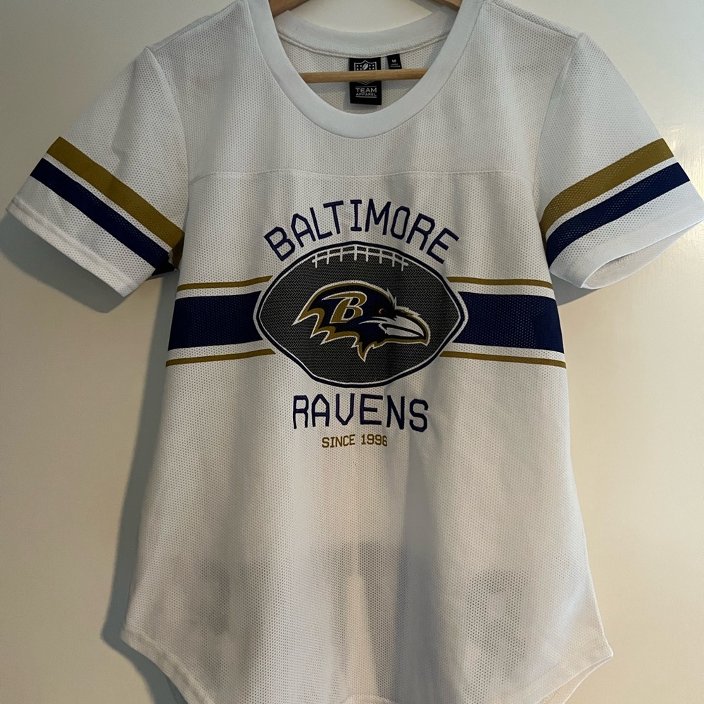 Team Apparel | Baltimore Raven’s Top